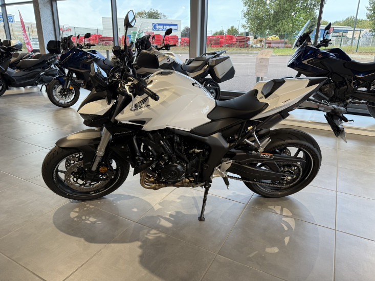 HONDA CB 1000 Hornet - SAINT-JEAN-DU-CARDONNAY