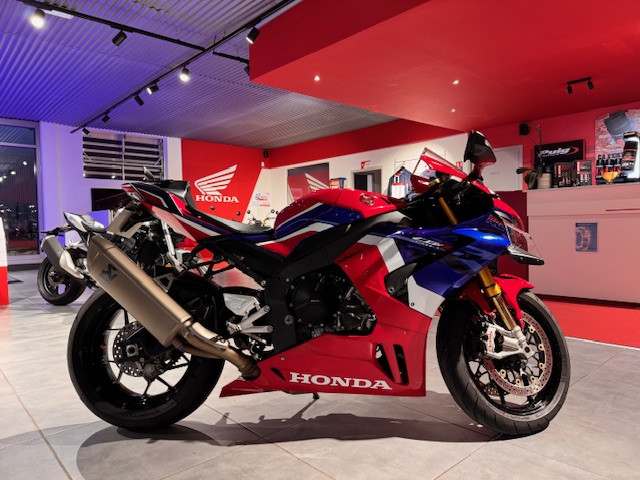 HONDA CBR1000 RR-R SP AZ MOTO  SAINT-JEAN-DU-CARDONNAY 
