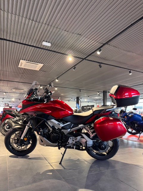 HONDA VFR 800 X CROSSRUNNER - SAINT-JEAN-DU-CARDONNAY