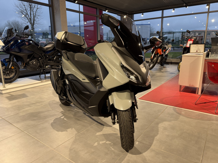 HONDA FORZA 350 TOP BOX - SAINT-JEAN-DU-CARDONNAY