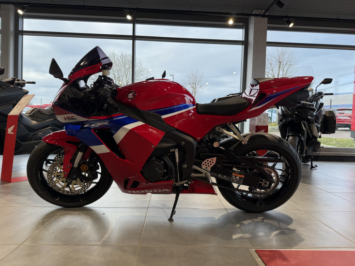 HONDA CBR600 RR - SAINT-JEAN-DU-CARDONNAY