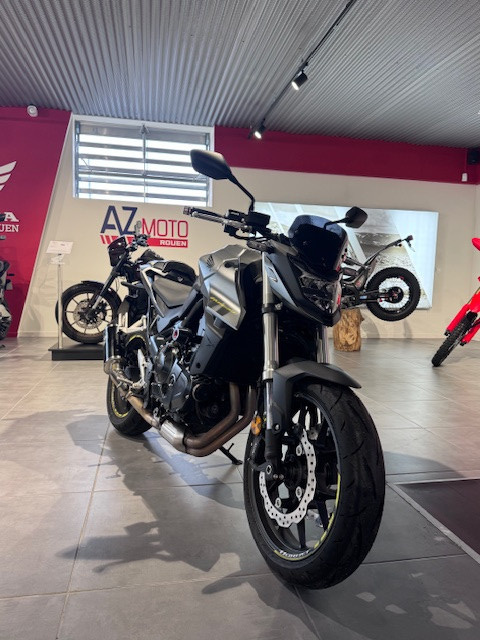 HONDA CB750 HORNET - SAINT-JEAN-DU-CARDONNAY