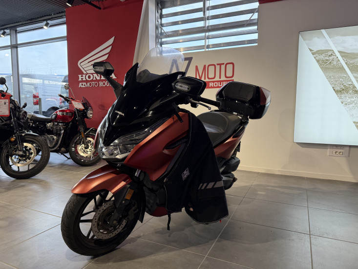 HONDA FORZA 125 TOP BOX - SAINT-JEAN-DU-CARDONNAY