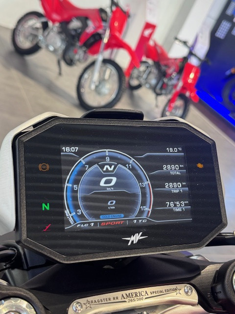 MV AGUSTA DRAGSTER 800RR SCS EDITION LIMITEE AMERICA - SAINT-JEAN-DU-CARDONNAY