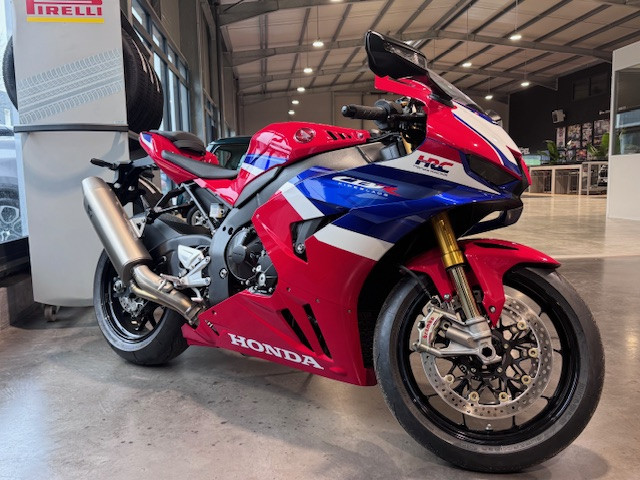 HONDA CBR1000 RR-R SP MILLESIME 2025 - SAINT-JEAN-DU-CARDONNAY