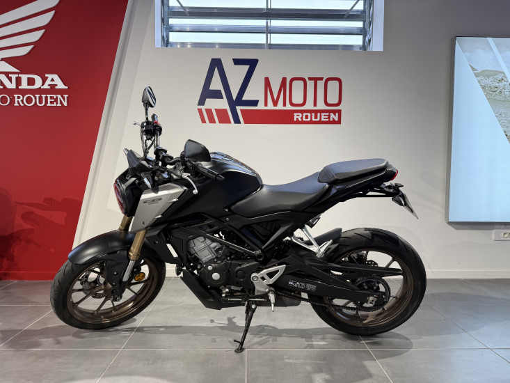 HONDA CB 125R - SAINT-JEAN-DU-CARDONNAY